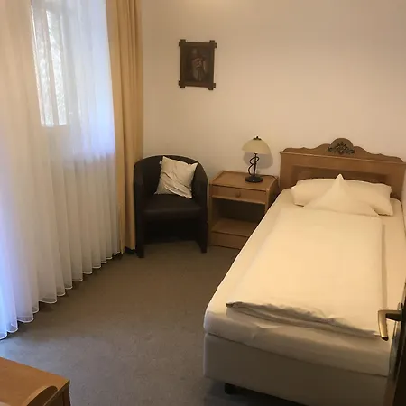 普瑞灵格兰德宫酒店